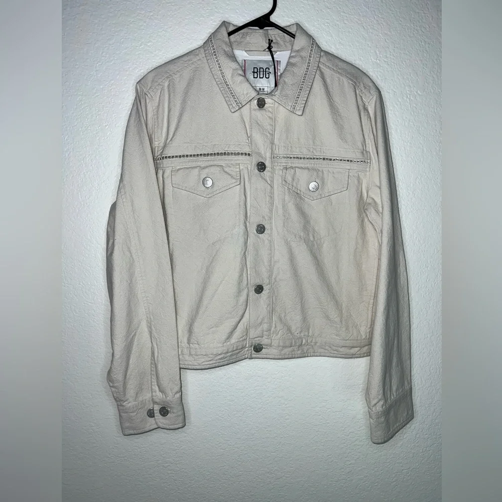 BDG Cropped Canvas Trucker Jacket - Picture 7 of 12